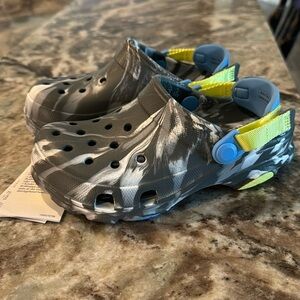 Boys Crocs *NWT*